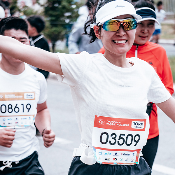 Зам бүр шинэ зорилго руу хөтөлнө. 🏃  DARKHAN MARATHON 2026-д Li-Ning брэндтэйгээ хамт гүйж, эрч хүч, тэсвэр хатуужлаа сорьсон бүх оролцогчдод баяр хүргэе! 🔥